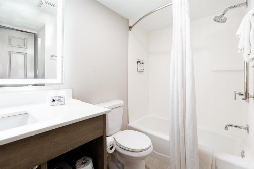 Holiday Inn Express Hotel & Suites Cocoa Beach an IHG Hotel - image 41