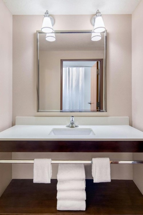 Four Points by Sheraton Cocoa Beach - image 4