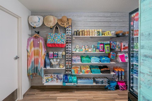 Beachside Hotel and Suites - image 22