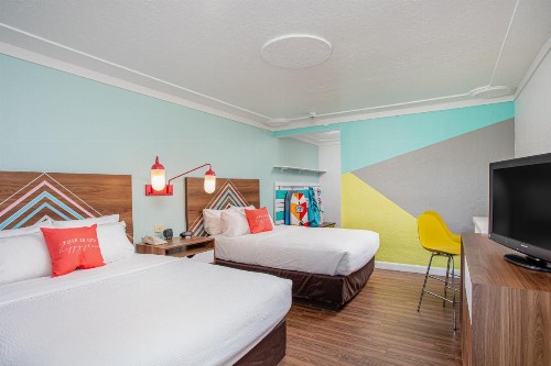 Beachside Hotel and Suites - image 45