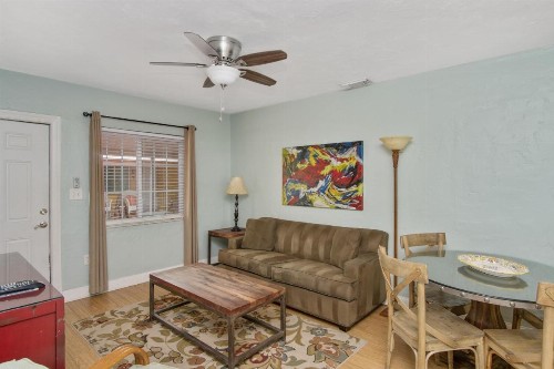 Beach Place Guesthouses - image 8