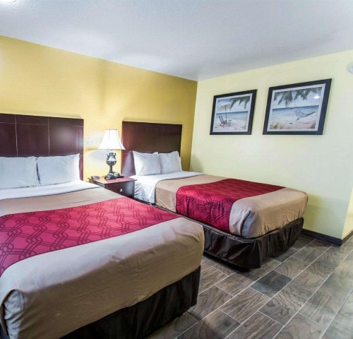 Econo Lodge Cocoa Beach - near the Port - image 14
