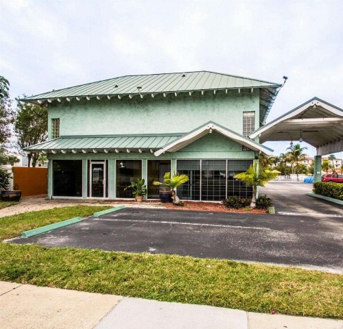 Econo Lodge Cocoa Beach - near the Port - image 22