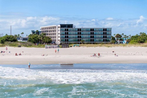 La Quinta by Wyndham Cocoa Beach Oceanfront - image 18