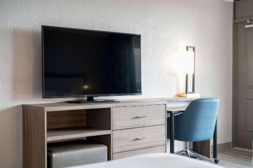 La Quinta by Wyndham Cocoa Beach Oceanfront - image 23