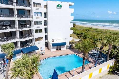 La Quinta by Wyndham Cocoa Beach Oceanfront - image 30