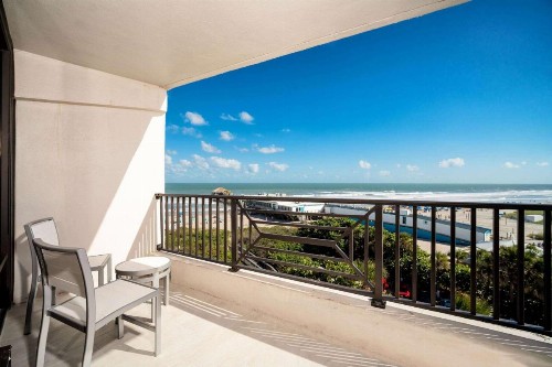 La Quinta by Wyndham Cocoa Beach Oceanfront - image 35