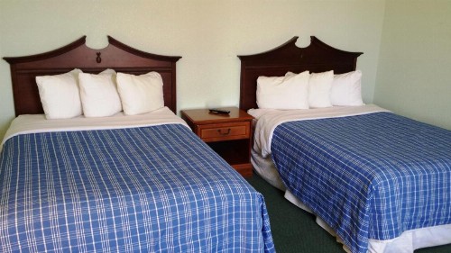 Cocoa Beach Suites Hotel - image 11