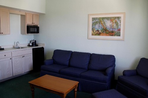 Cocoa Beach Suites Hotel - image 13