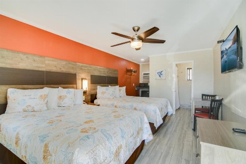 Anthony's on the Beach - image 5