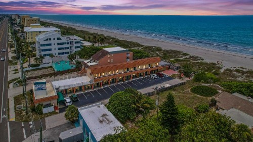 Anthony's on the Beach - image 6