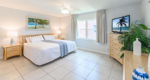 Cocoa Beach Club - image 12