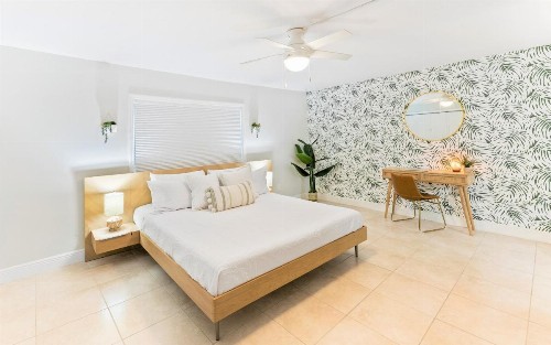 Cocoa Beach Club - image 14