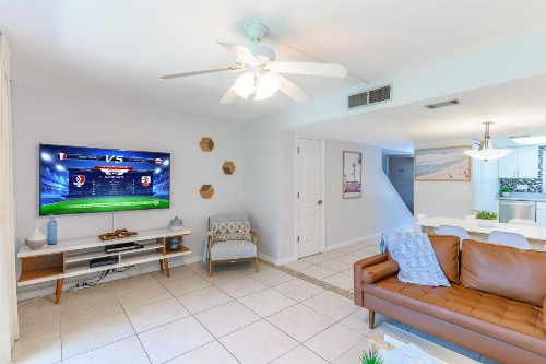Cocoa Beach Club - image 19