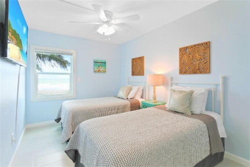 Cocoa Beach Club - image 20