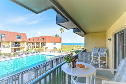 Cocoa Beach Club - image 23
