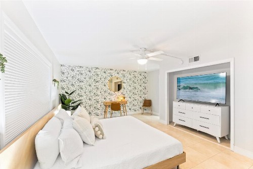 Cocoa Beach Club - image 43