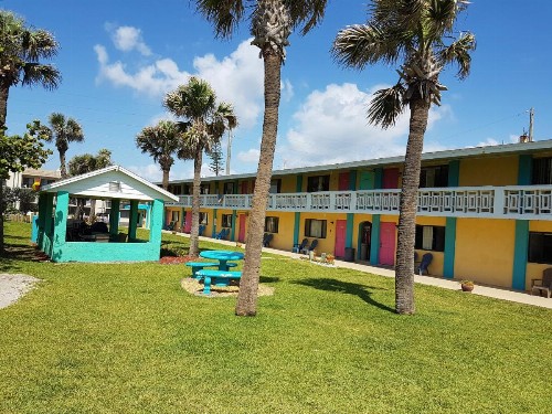 South Beach Inn - Cocoa Beach - image 1
