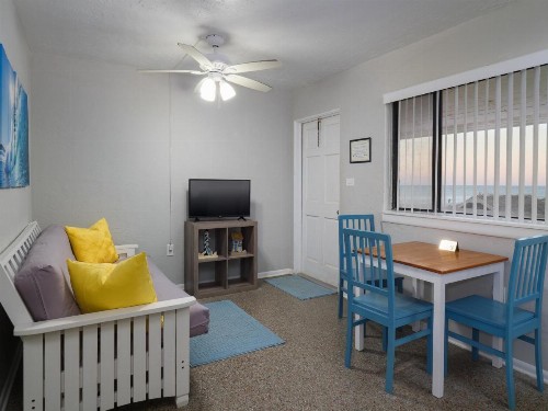 South Beach Inn - Cocoa Beach - image 14