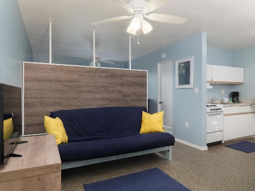 South Beach Inn - Cocoa Beach - image 21