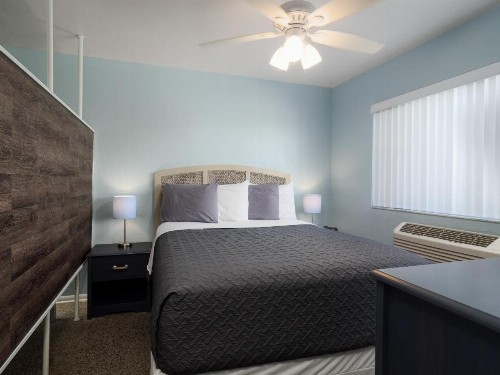 South Beach Inn - Cocoa Beach - image 25