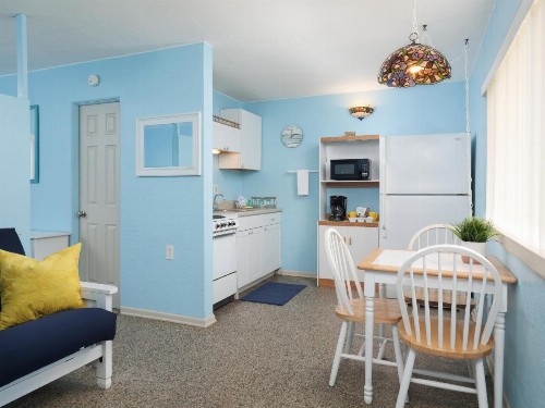 South Beach Inn - Cocoa Beach - image 4