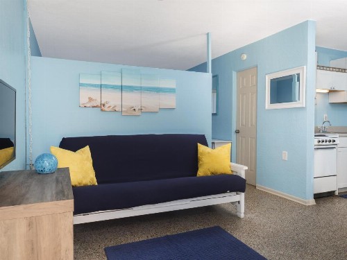 South Beach Inn - Cocoa Beach - image 9