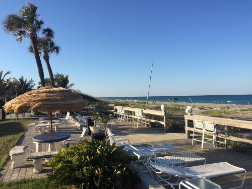 Surf Studio Beach Resort - image 11