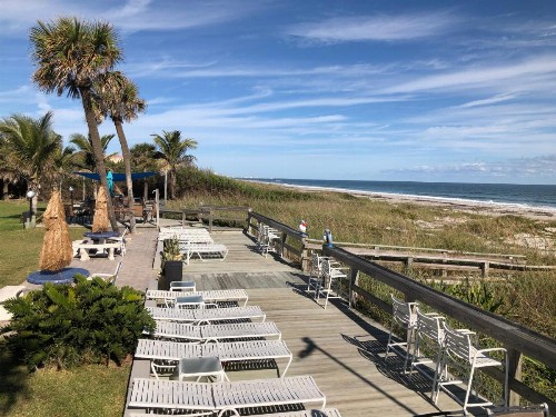 Surf Studio Beach Resort - image 15