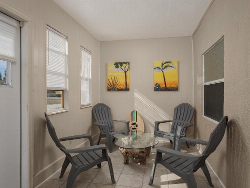 Sea Aire Motel - image 28