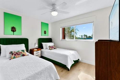 Cocoa Beach Towers - image 26