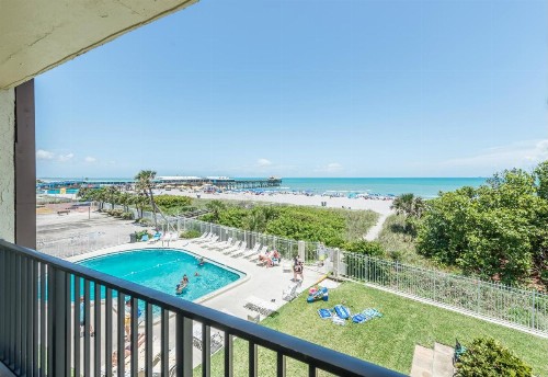 Chateau by the Sea - image 45