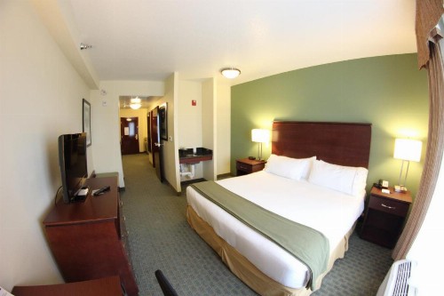 Holiday Inn Express Hotel & Suites Cocoa an IHG Hotel - image 15