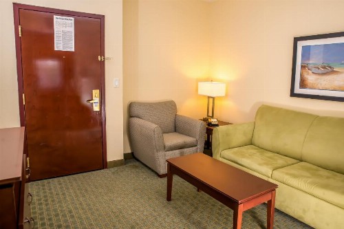 Holiday Inn Express Hotel & Suites Cocoa an IHG Hotel - image 19