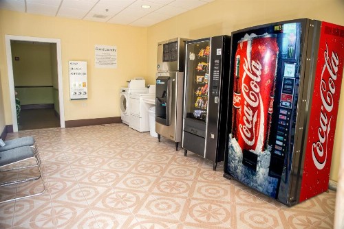 Holiday Inn Express Hotel & Suites Cocoa an IHG Hotel - image 22