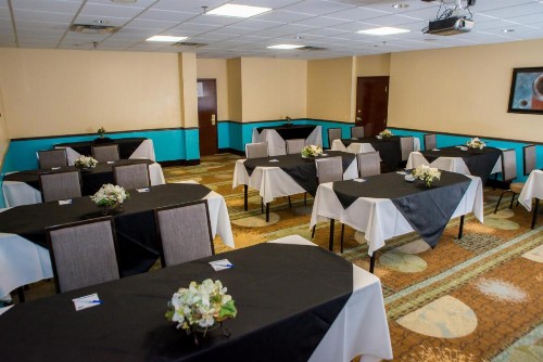 Holiday Inn Express Hotel & Suites Cocoa an IHG Hotel - image 26