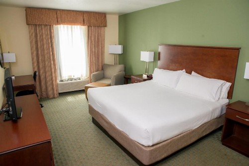 Holiday Inn Express Hotel & Suites Cocoa an IHG Hotel - image 7