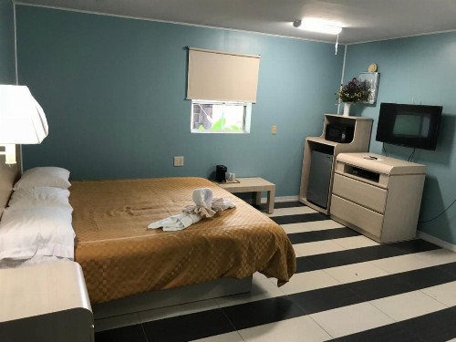 Apollo Inn - Cocoa - image 10