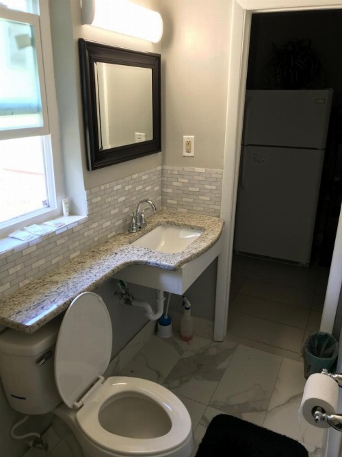 Apollo Inn - Cocoa - image 5