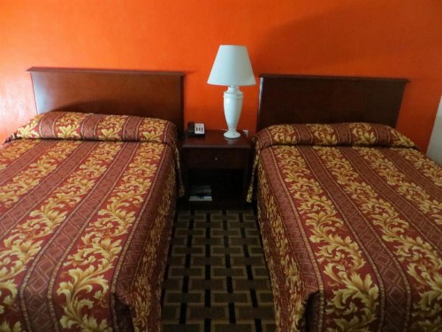 Budget Inn - image 6