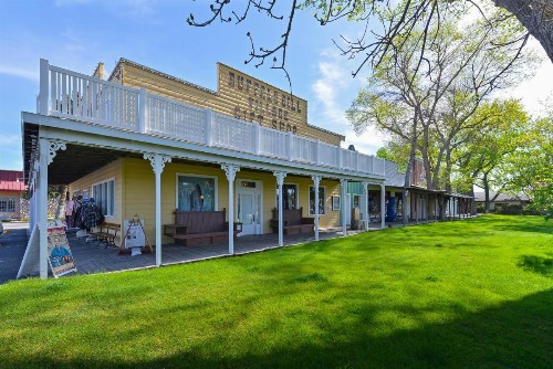 Buffalo Bill Cabin Village - image 29