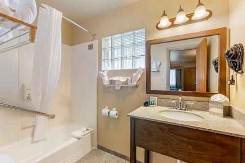 Best Western Sunset Inn - image 45