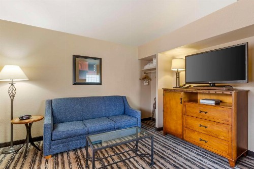 Best Western Sunset Inn - image 48