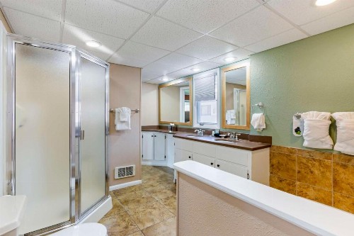 Best Western Sunset Inn - image 8
