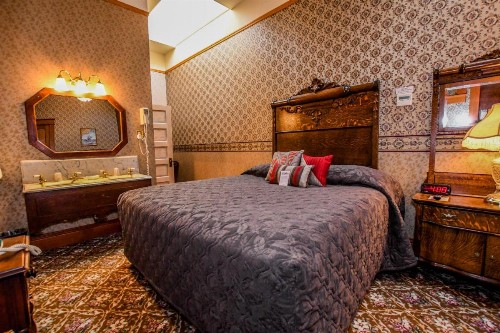 Irma Hotel - image 20