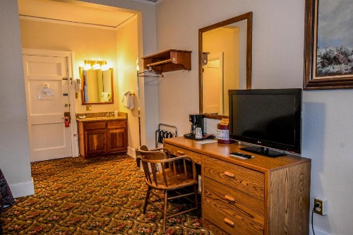 Irma Hotel - image 38
