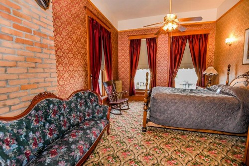 Irma Hotel - image 7