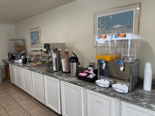Sunrise Motor Inn - image 10