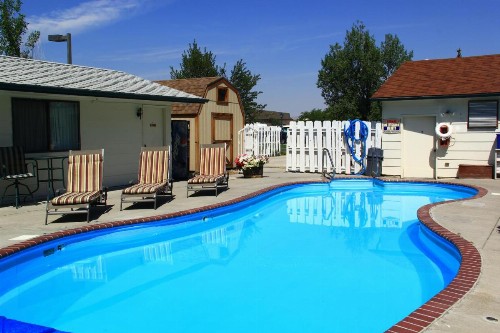 Sunrise Motor Inn - image 23