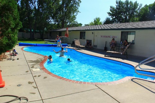 Sunrise Motor Inn - image 25